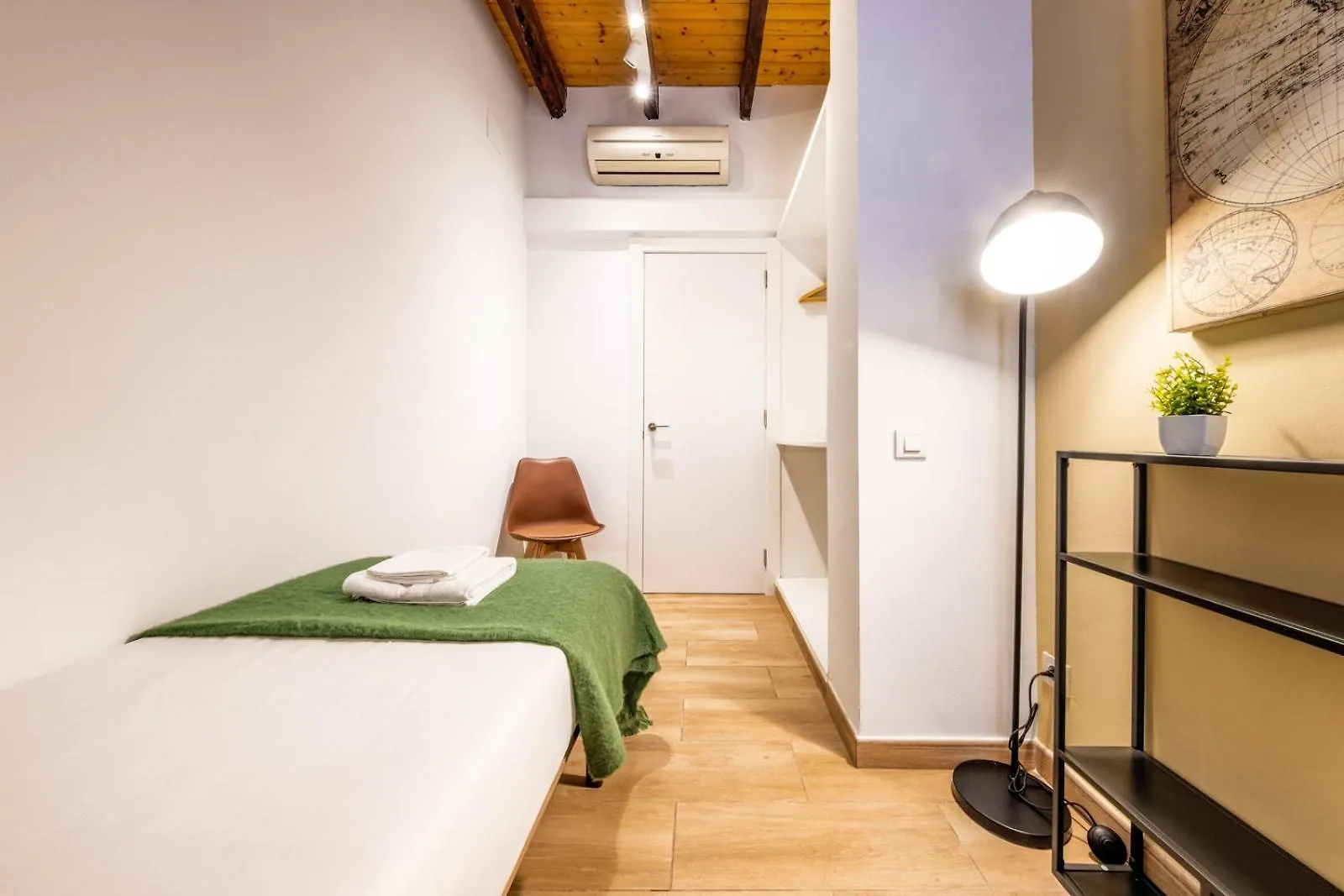 Caliu Apartments Barcelona - Fira L'Hospitalet de Llobregat 0*,