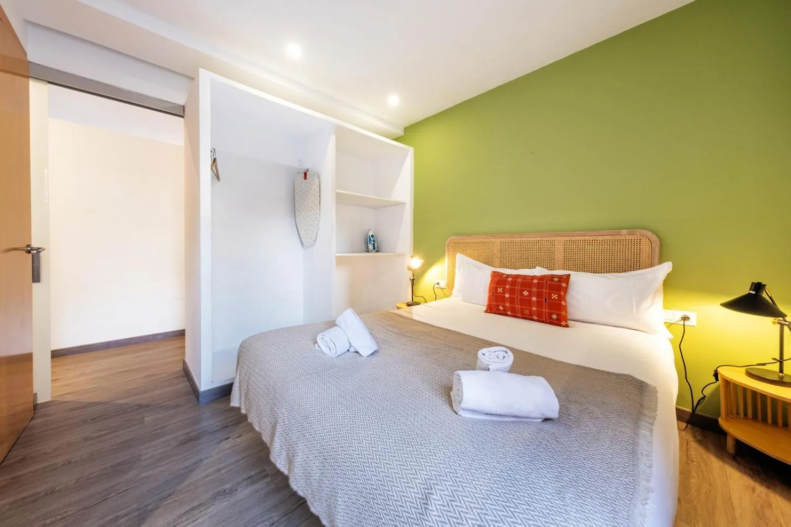 הוספיטלט דה יוברגאט Caliu Apartments Barcelona - Fira 0*, הוספיטלט דה יוברגאט