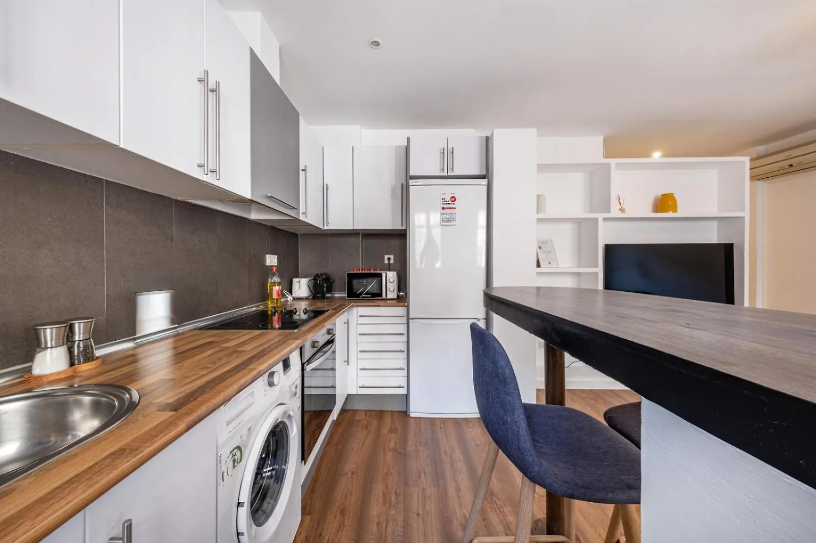 הוספיטלט דה יוברגאט Caliu Apartments Barcelona - Fira 0*, הוספיטלט דה יוברגאט